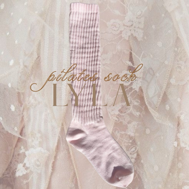 lyla knee lenght pilates socks