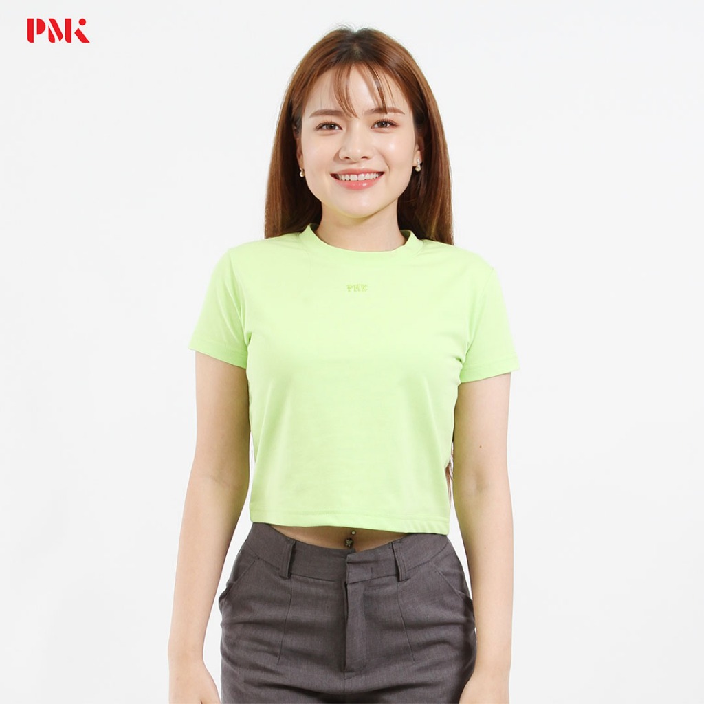 PMK - เสื้อ Crop Cool Ease สีเขียว เสื้อยืด เอวลอย