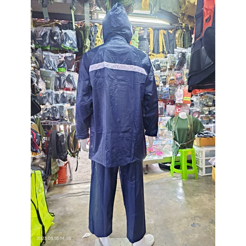 ชุดกันฝนเสื้อและกางเกง มีฮูด ซิปกระดุม เอวยืด ผ้า PVC thumbnail 3
