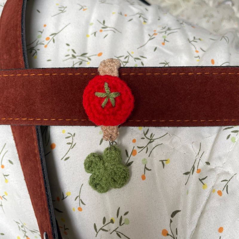 สายรัดเข็มขัด | ไหมพรมสายรัดเข็มขัดที่รัดเข็มขัด มะเขือเทศใบโคลเวอร์