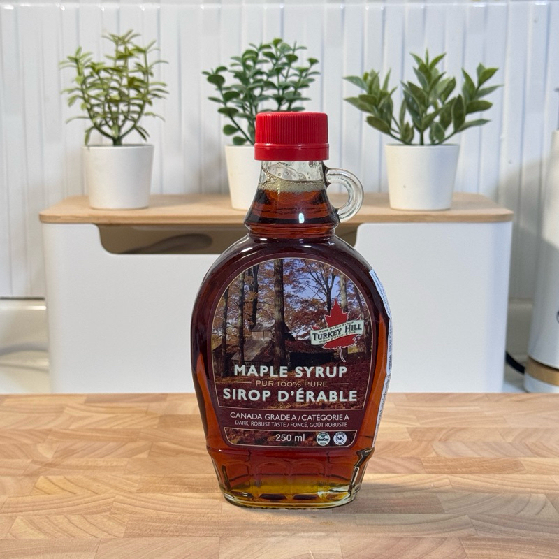 TURKEY HILL Maple Syrup 250ml - LEONE DARK เมเปิ้ลไซรัปขวดแก้ว