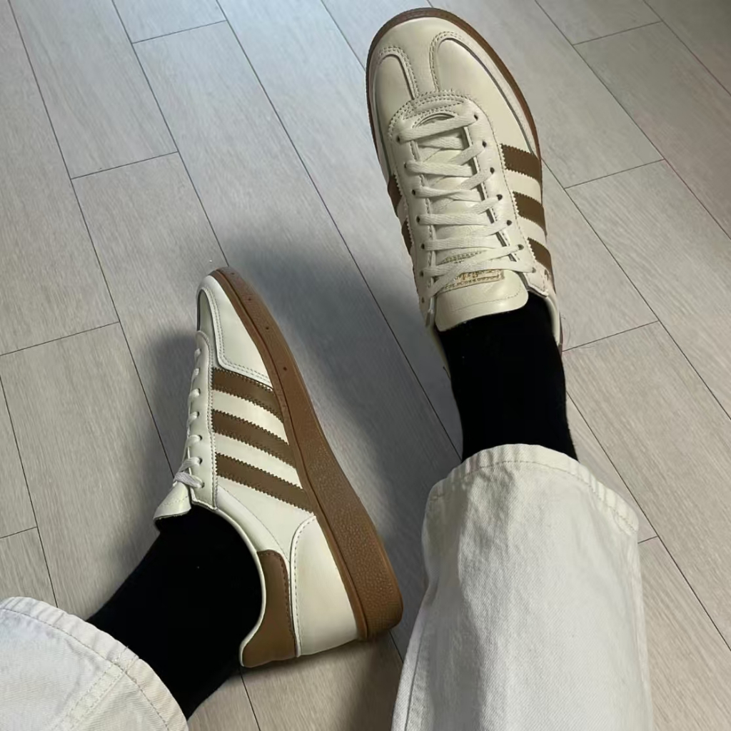 🎉รอพรีออเดอร์/ของแท้ 💯 🎉รองเท้ากีฬาสุดฮิตในตอนนี้ ADIDAS Originals HANDBALL SPEZIAL FV1227/IF4265