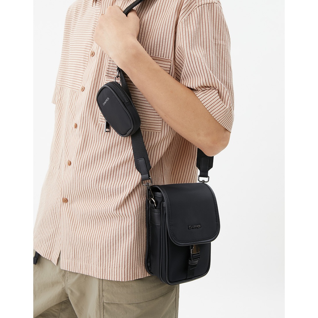 DAPPER กระเป๋าสะพายข้าง Nylon Crossbody Bag + Mini Pouch สีดำ (BY7/BK/1027PN)