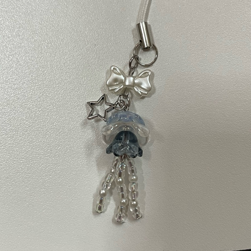phone charm , keychain | jellyfish 🪼เติมของแล้ว!