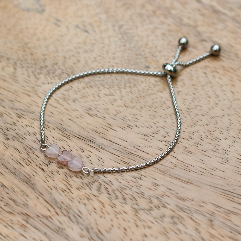 สร้อยข้อมือหิน Strawberry Quartz แบบรูปปรับได้