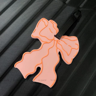 ป้ายห้อยกระเป๋าเดินทาง ลายโบว์ สีพีช 🎀 | Luggage Tag พีวีซียางนิ่ม กันน้ำ (พร้อมส่งในไทย)