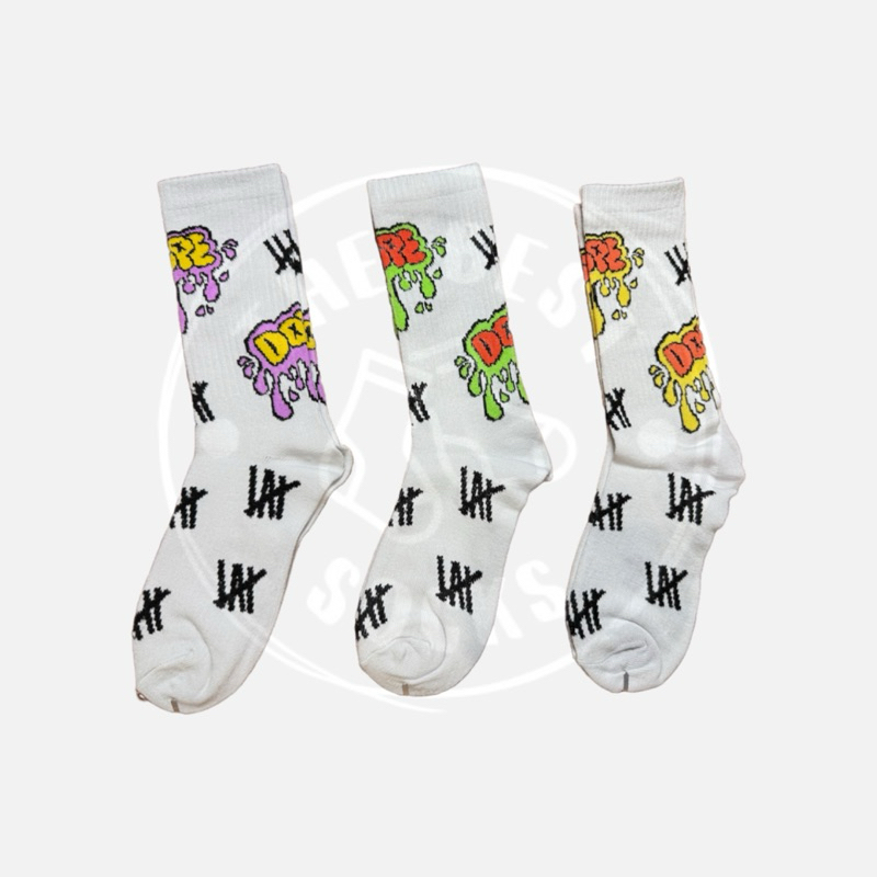 ถุงเท้าสตรีท แฟชั่น ลายDOPE สีพื้น ขาว - ดำ FREE SIZE