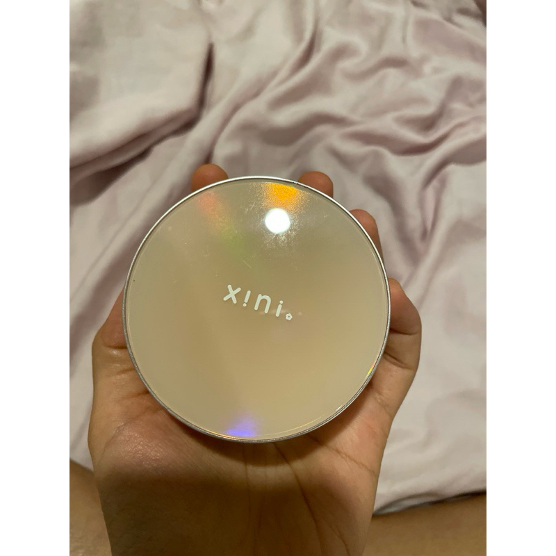 used 99% xini zero oil blocking loose powder แป้งคุมมัน แค่ลองใช้กับหลังมือ1ครั้ง