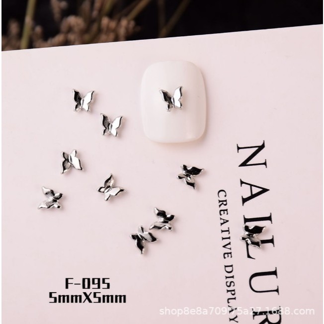 [M1] ผีเสื้อจิ๋ว สำหรับตกแต่งเล็บ หนึ่งถุงมี 30 ชิ้น น้องตัวเล็กมากก มีสามสีให้เลือก พร้อมส่งจากไทย