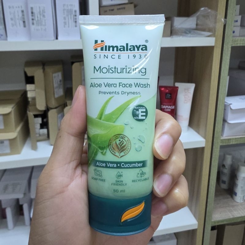 Himalaya Hydrating Aloe Vera Face Wash 50 ml ล้างหน้าหว่านหางจระเข้ ราคา ถูกที่สุด ดีลบีเคเค แกลเลอรีภาพที่ 3