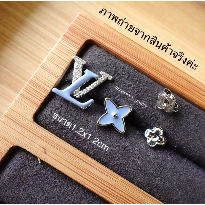 ✨🩵ต่างหูก้านเงิน รุ่นL-v30งานดีไซน์สองข้างไม่เหมือนกันค่ะ ลงยาสีฟ้าและฝังเพชรczติดแกรมสุดๆ งานสวยตรงปกค่ะ ✨