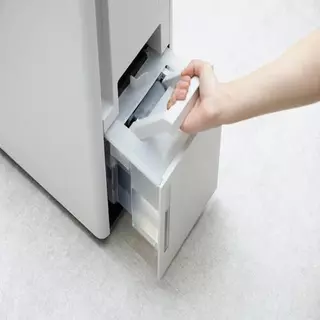 SHARP Air Purifier เครื่องฟอกอากาศ พลาสม่าคลัสเตอร์ เครื่องลดความชื้น แบบ 2 in 1 รุ่น DW-T30FB