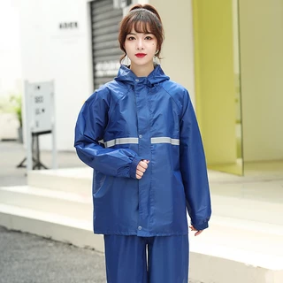 ชุดกันฝน ชุดกันน้ำ แยกเสื้อและกางเกงกันฝน แถบสะท้อนแสง สวมใส่สบาย ไม่อบอ้าว Waterproof raincoat