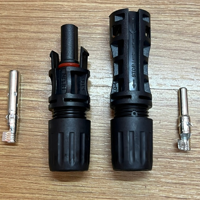 MC4 ขั้วต่อสำหรับแผงโซลาร์เซลล์ 1500v 30A รุ่นใหม่ล่าสุด