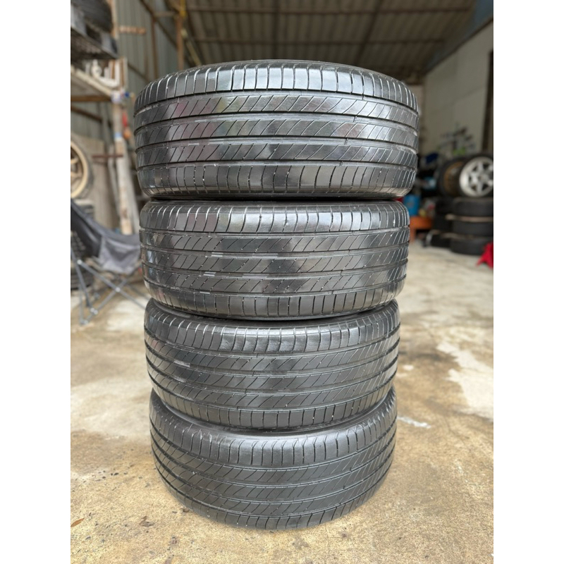 ยางเปอร์เซ็นต์Michelin(Primacy4)225/50R18ปี22ขายเส้นละ1,100บาท