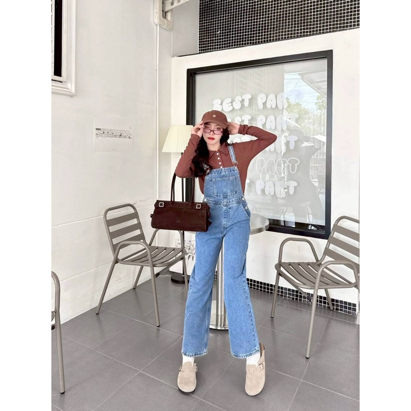 BO 203 เอี๊ยมกางเกงยีนส์ทรงกระบอก แต่งกระเป๋าหน้า