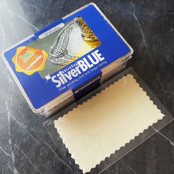 ผ้าเช็ดเงิน Silver Blue ใช้ได้กับเงิน ทองและเเพลทตินัม เช็ดทำความสะอาดเครื่องประดับ ขนาด 11 x 16 cm 1 ผืน