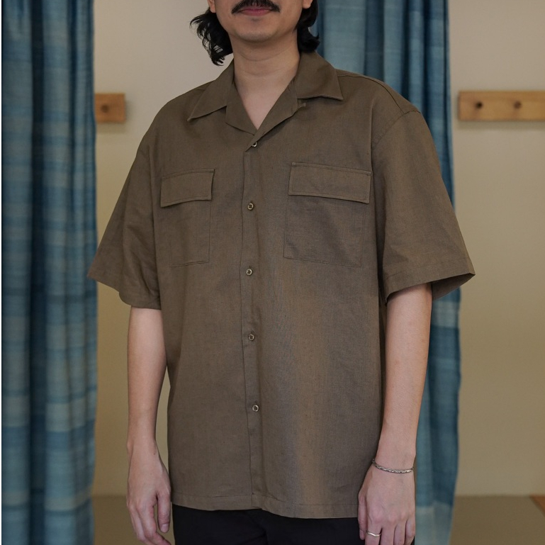 SHIRTORIA LINEN COLLECTION - OLIVE  เสื้อเชิ้ต แขนสั้น ผ้าคอตตอน สีโอลีฟ
