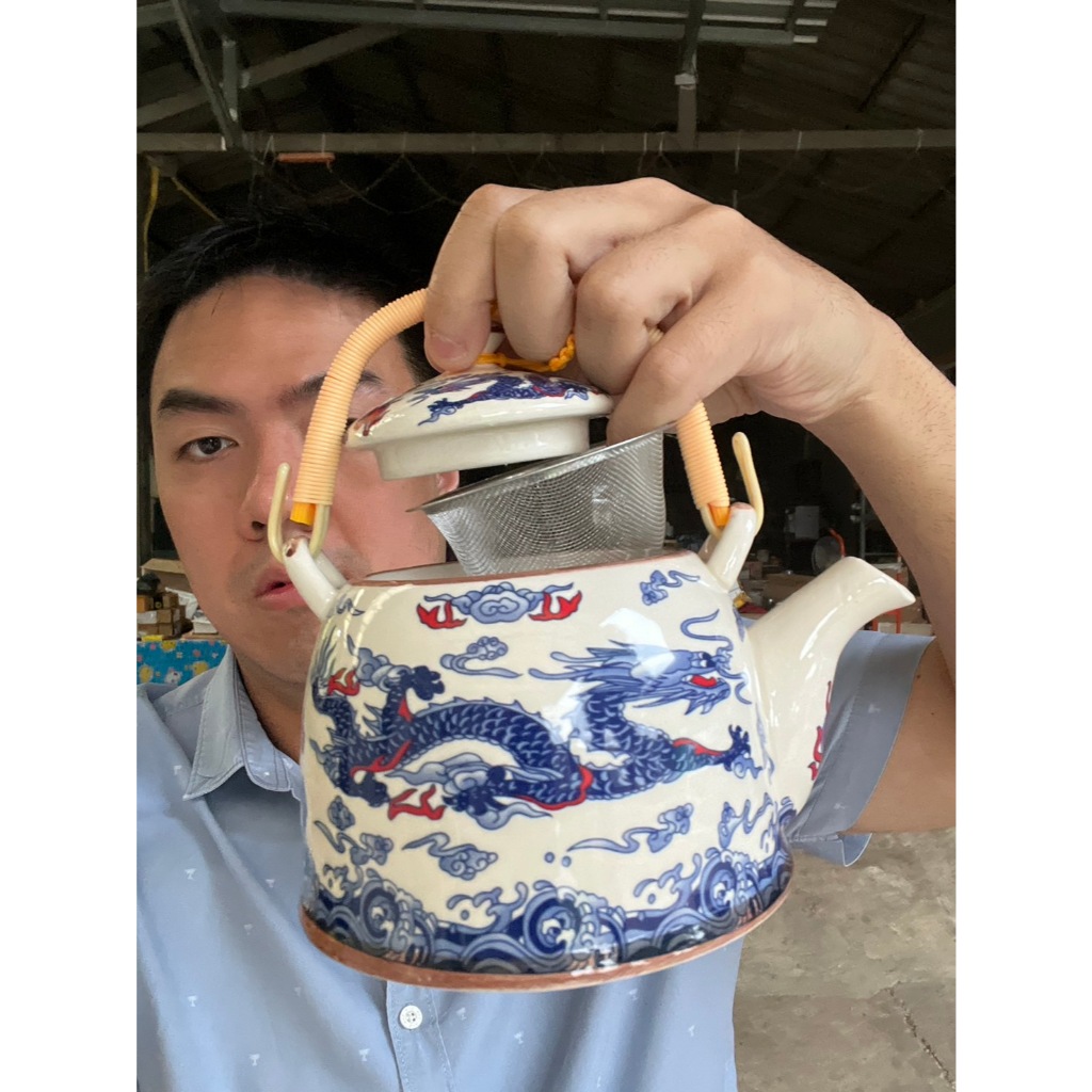 กาชงชา มีที่กรองใบชาแยก เซรามิค ลายมังกรสีคราม ขนาด900ML ขนาด 17x14x13cm ออกใบกำกับภาษีได้ รหัสkornztea51525_6