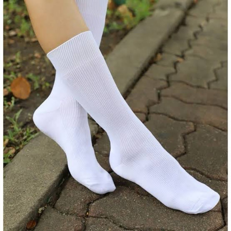 ถุงเท้านักเรียนสีขาวข้อยาว ถุงเท้านักเรียนข้อยาวขาวล้วน ถุงเท้าสีขาวข้อยาว