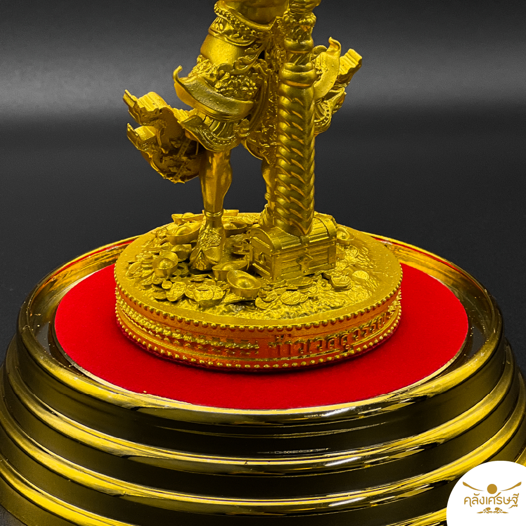 ท้าวเวสสุวรรณ รุ่น คลังเศรษฐีเรียกทรัพย์ตลอดปี 2567 สีทอง พร้อมที่ครอบแก้ว ปลุกเสกแล้ว ท้าวเวสสุวรรณ คุ้มครองปกปักรักษา - รูปที่ 4