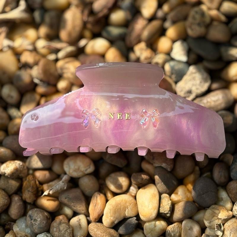 🎀กิ๊บติดผม (🧵ทำ 1 วัน ส่งวันถัดไป) 👉ติดชื่อฟรีไม่จำกัดตัวอักษร 🎨เปลี่ยนสีได้ตามอุณหภูมิ ขนาด 11 cm.  🥰สินค้าน่ารัก