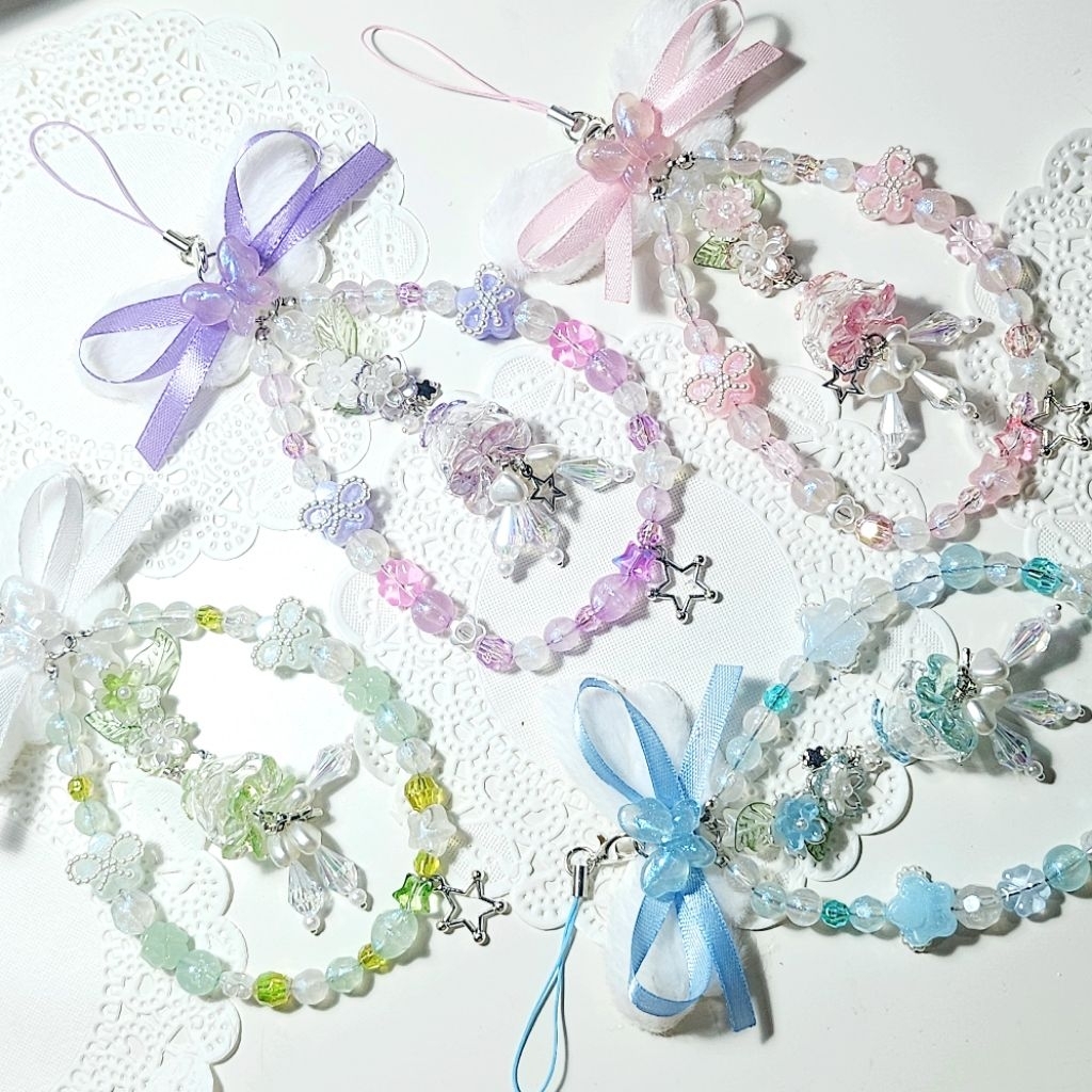 พวงกุญแจ100% แฮนด์เมด ห้อยกระเป๋าน้องกระพรุนติดปีก (keychain handmade jelly fish has wing)