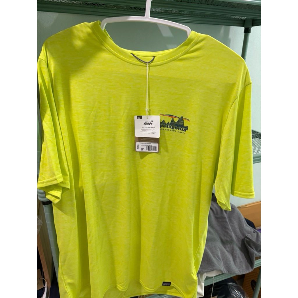 ของแท้ เสื้อ Patagonia Capilene Cool Daily Graphic Shirt