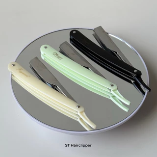 ด้ามมีดโกนแบบพลาสติก มีให้เลือก 3 สี สีเขียวมิ้นท์ สีดำ สีครีมน้ำหนักเบา