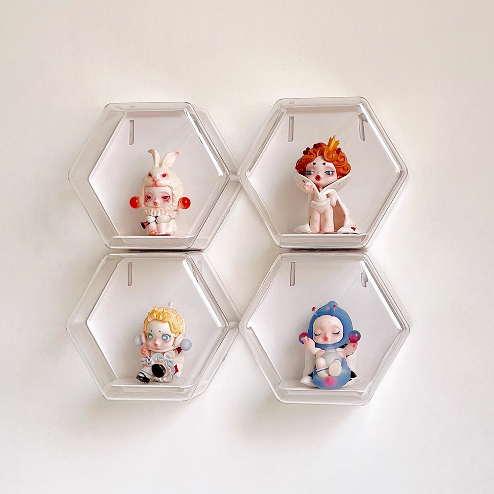 กล่องใส่โมเดลติดผนัง กล่องใส่ art toy การออกแบบที่ทันสมัย กันฝุ่นกันความชื้น มีฝาปิด มี 2 ​​สีให้เลือก
