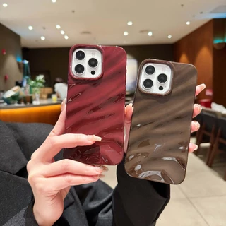 🔥Max🔥 กันกระแทก ลายพลีท ซิลิโคนนิ่ม เคสโทรศัพท์มือถือ 3D สีน้ําตาลแวววาว สําหรับ IPhone 11 12 13 14 15 Pro Max 11pro