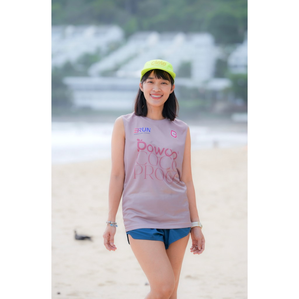 POWCO ERUN CHILL ACTIVITY - เสื้อวิ่ง แขนกุด สีพาสเทล ผ้าดาวกระจาย 110 แกรม - Unisex