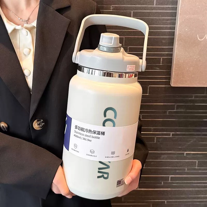 กระติกน้ำ เก็บอุณหภูมิ เก็บความเย็น ขนาด2800/4000ML แก้วอุณหภูมิความร้อน เย็นขนาดใหญ่ สแตนเลส304 พร้อมหูหิ้ว+หลอด ขวดน้ำ thumbnail 9