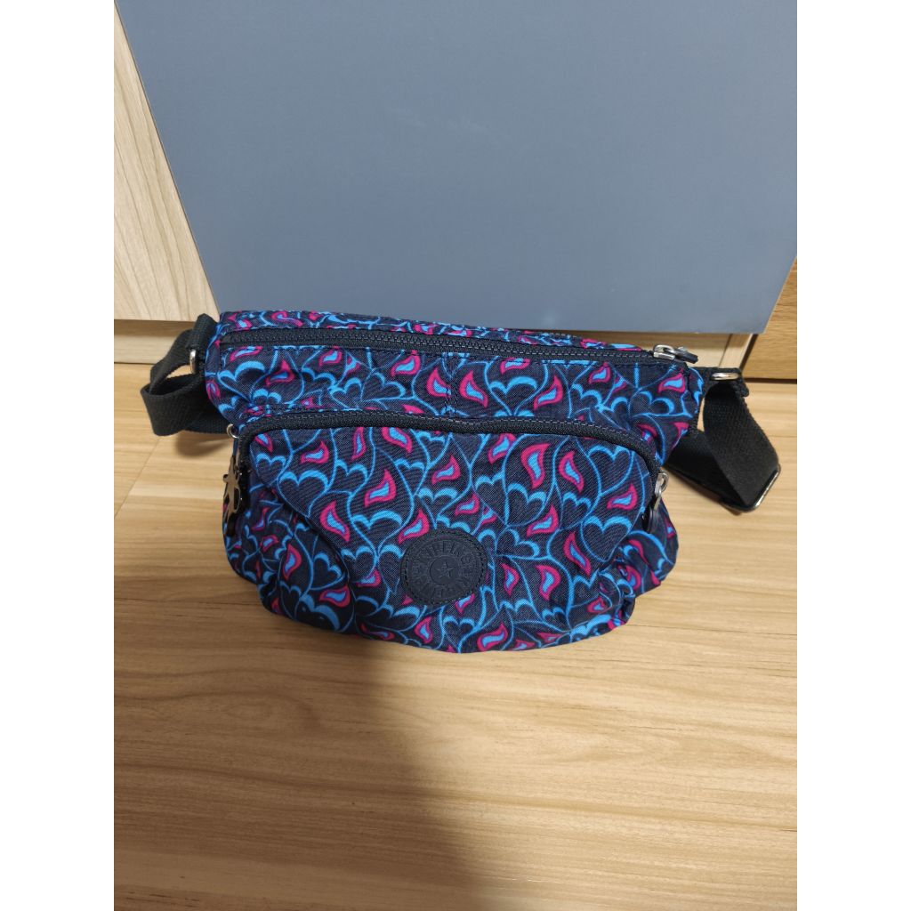 กระเป๋าสะพายข้าง Kipling แท้ 100%