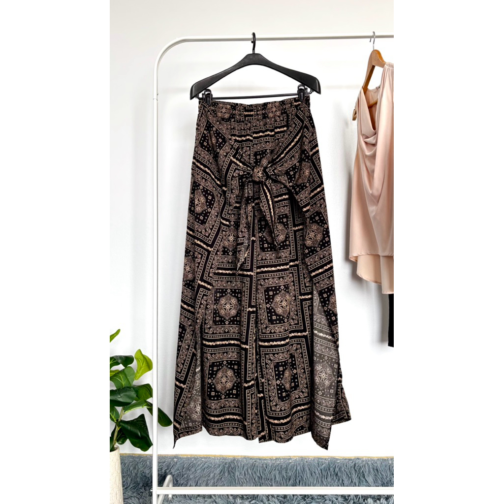 กางเกงขายาวผู้หญิง มืองสอง XACT LADY