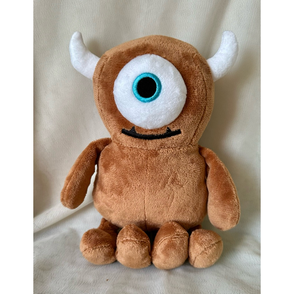 มือสองสภาพดี ตุ๊กตา Monster inc/  Little Mikey ขนาด 9 นิ้ว