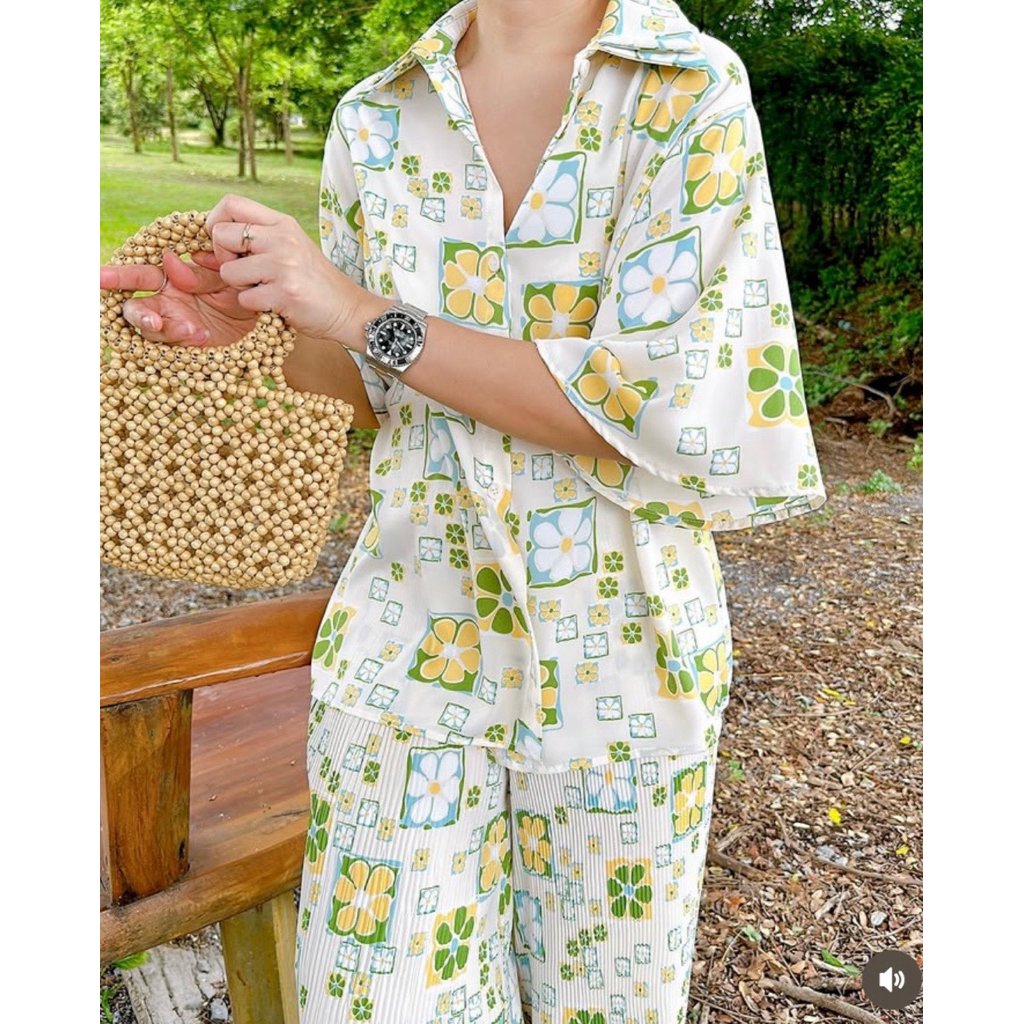 ✅พร้อมส่ง✅ ชุดเซท2ชิ้น ผ้าพริ้ว  เสื้อ อก46“ + กางเกงอัดพลีท เอวสม็อค amcorner