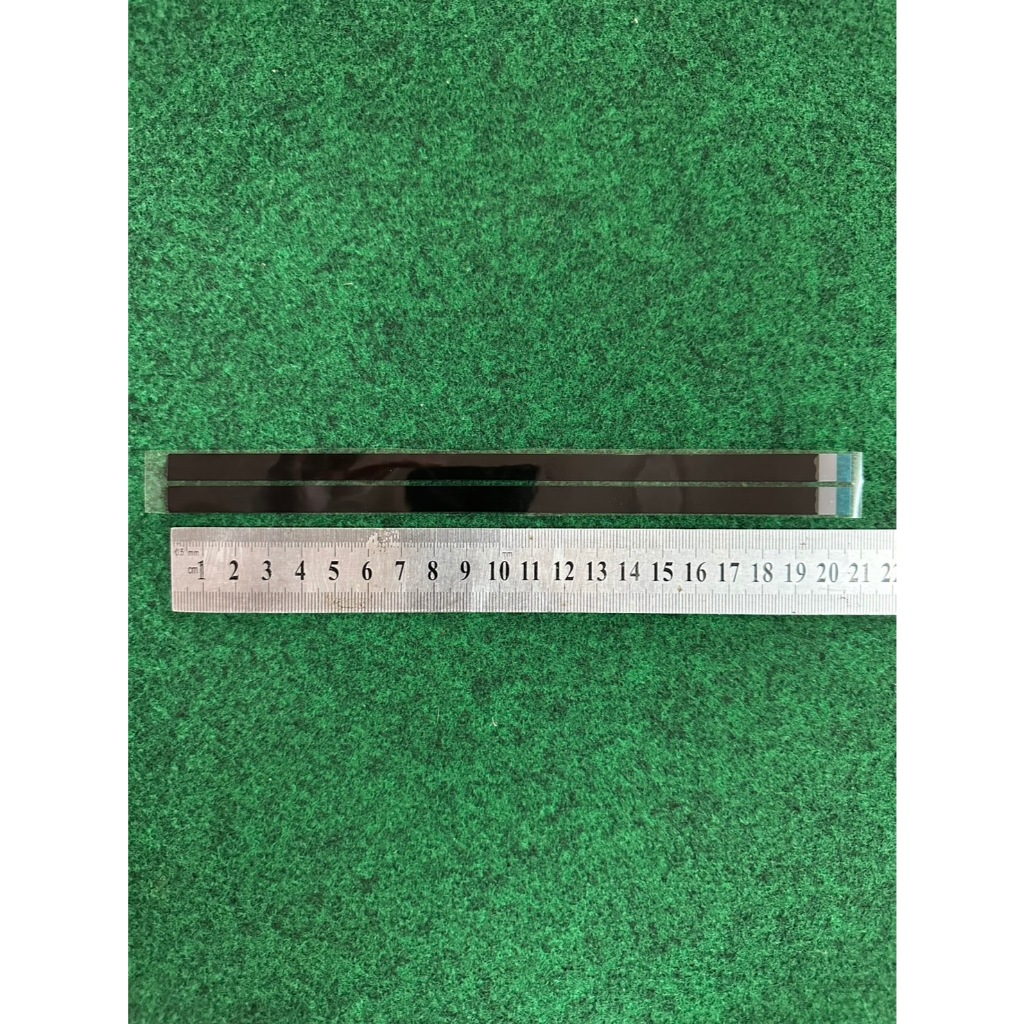 กาวติดจอ NOTEBOOK  เหมาะสำหรับจอขนาด 13.3 14.0 15.6 นิ้ว ใช้ได้ ยาว 20 cm กาวเหนียวแน่น 1  คู่