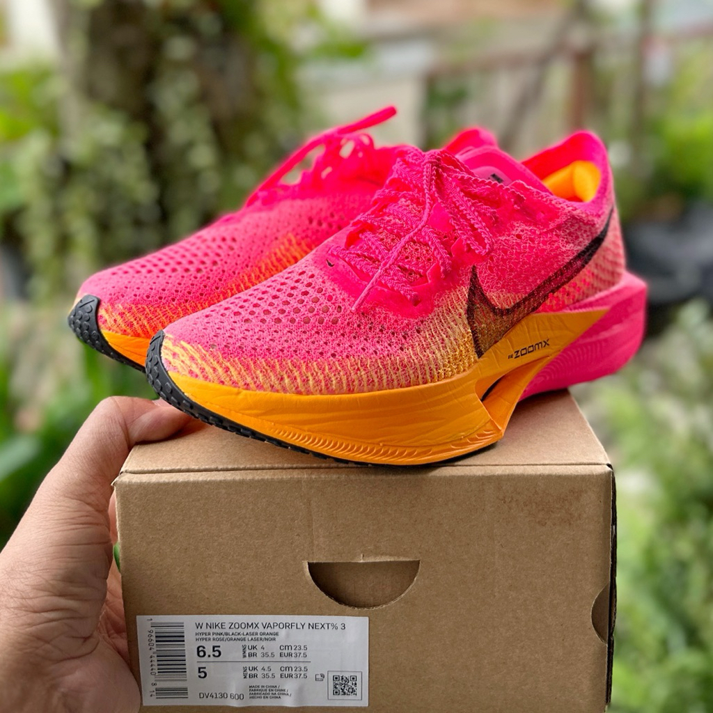 NIKE : ZOOM X • VAPORFLY NEXT% 3 • SIZE : 4uk / 37.5 / 23.5cm.