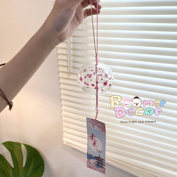 Roomer.Decor [พร้อมส่ง] กระดิ่งลม กระดิ่งลมแก้วใส ลายซากุระ สไตล์ญี่ปุ่น ของขวัญ สำหรับตกแต่งบ้าน