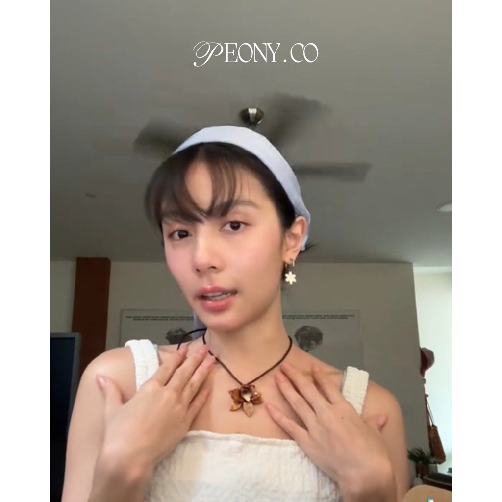 สร้อยคอ Orchid flower necklace สร้อยพร้อมจี้ดอกกล้วยไม้ รูปที่ 2