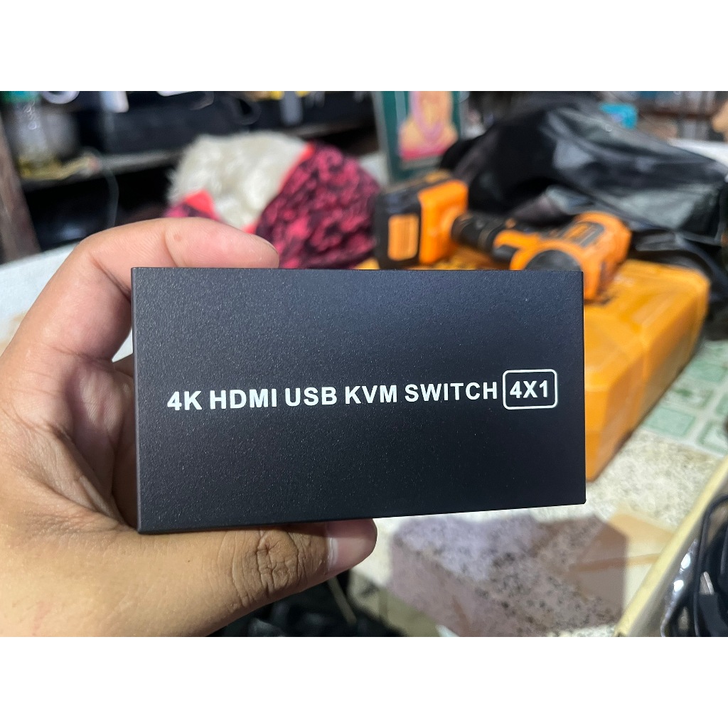 กล่องสวิตช์ HDMI KVM 4K 60Hz HDMI USB KVM เข้า 4 ออก 1