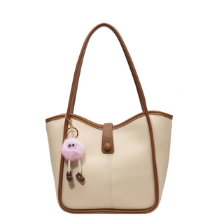 fashion.shop502 กระเป๋าสะพายข้างแฟชั่น หนังPU ทรงสวย จุของได้เยอะ (แถมพวงกุญแจ) พร้อมส่งในไทย B-031