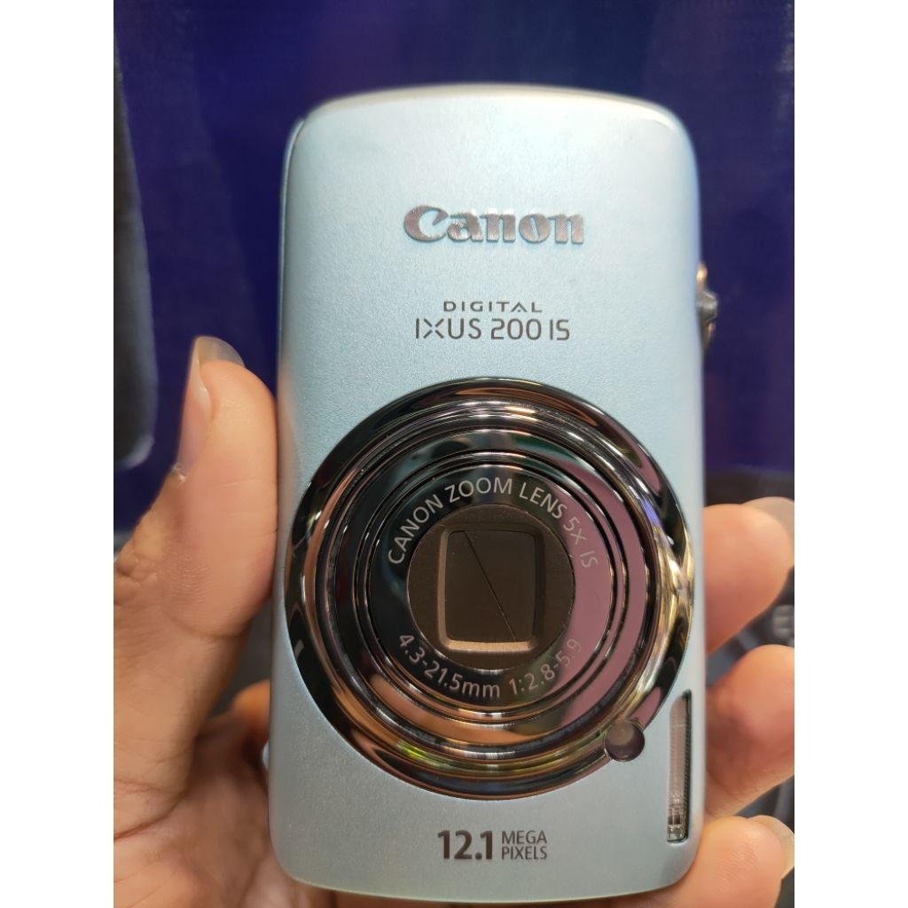 กล้อง canon 200 is หรือ 930 is สีฟ้า