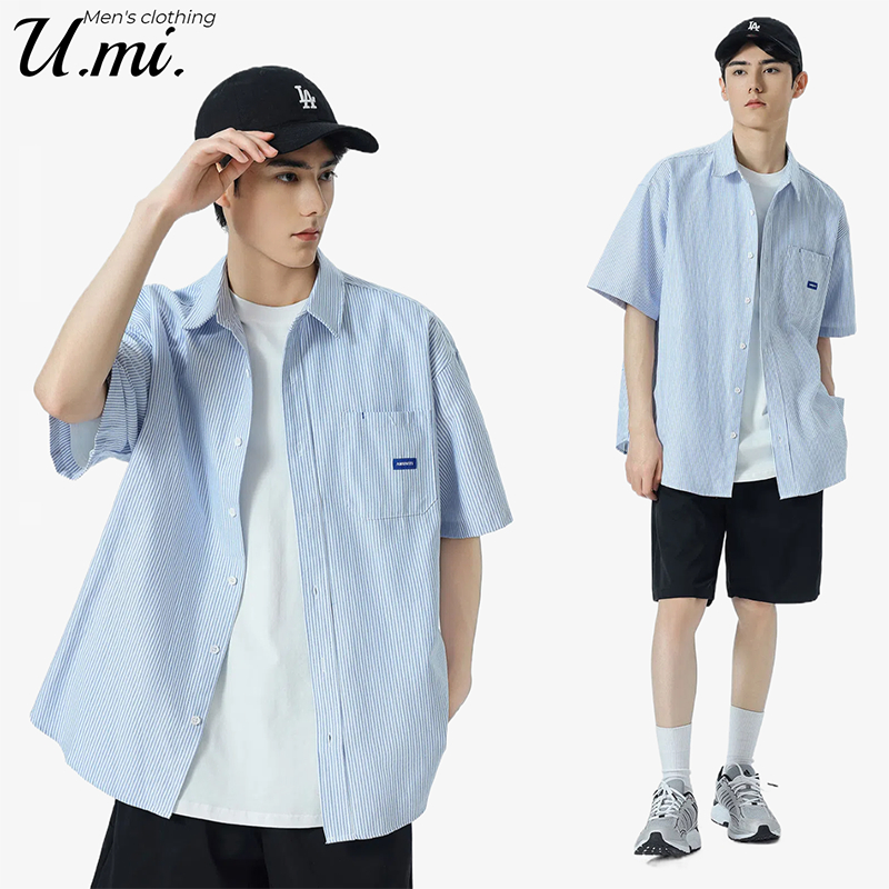 🌞U.mi🌞 เสื้อเชิ้ตลายทาง เสื้อเบลาส์แขนสั้น เสริมบุคลิก ใส่ได้ทั้งชายและหญิง แฟชั่นฤดูร้อน แมชต์ได้ทุกสไตล์ เสื้อเชิ้ต