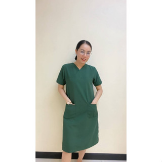 ชุดสครับกระโปรง โทนสีเขียว