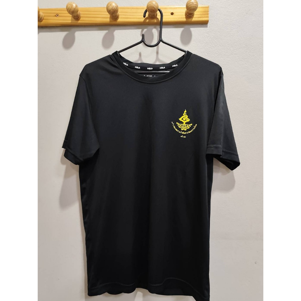 เสื้อผู้ชาย เสื้อกีฬาผ้าลื่น สีดำ  แบรนด์ : KELA  Size M  รอบอก 38 นิ้ว