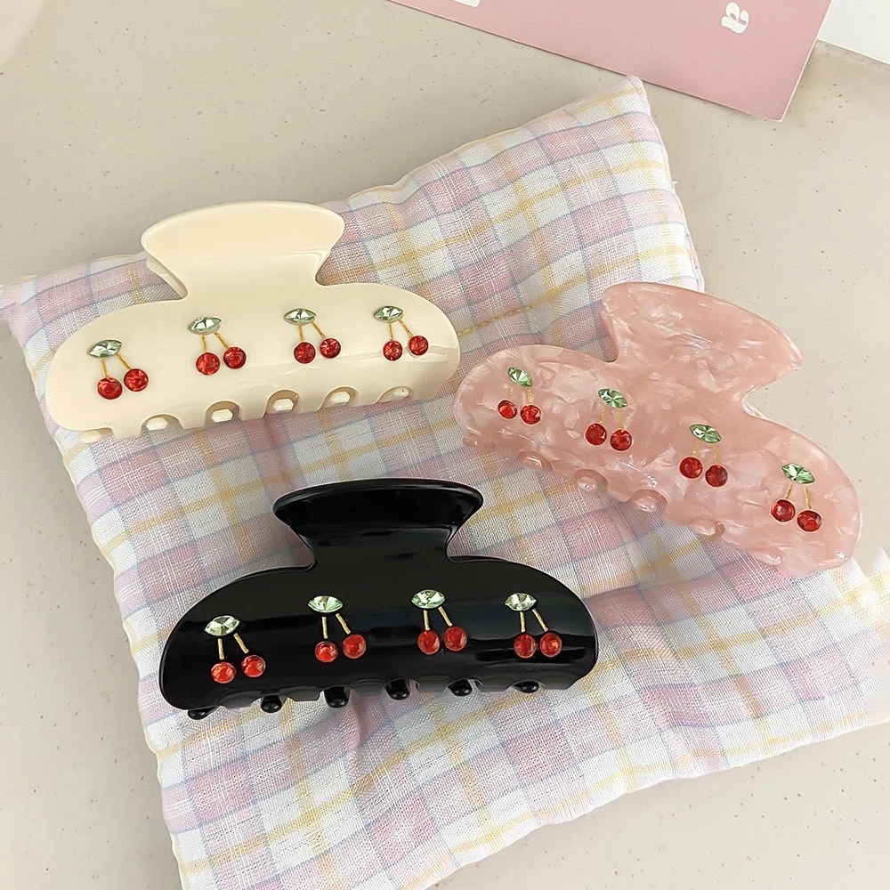 กิ๊บติดผม cherry pie ฝังคริสตัล ประกายวิ้ง ขนาด 8cm กิ๊บหนีบผม กิ๊บผม