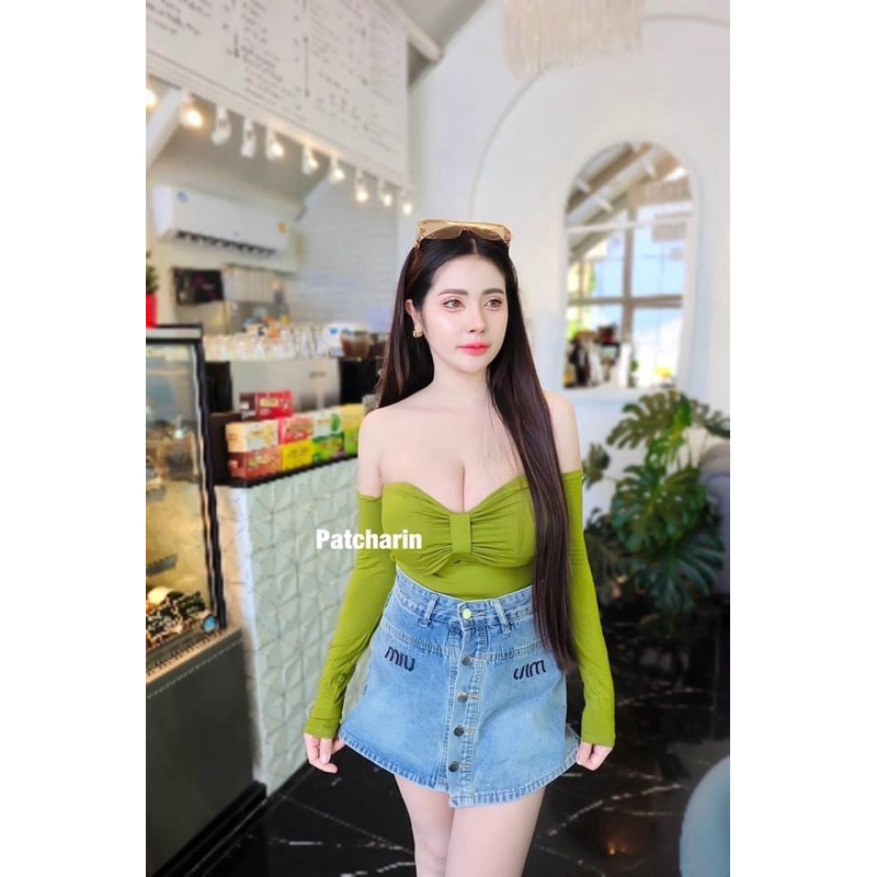 เสื้อปาดไหล่โบว์ เสริมฟองน้ำ