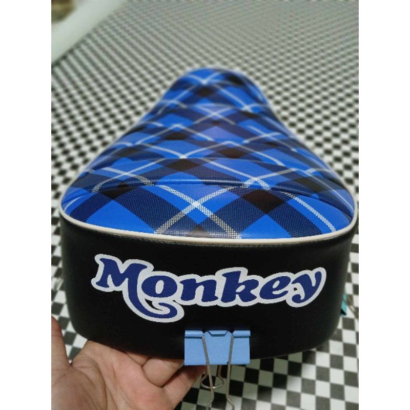 ผ้าเบาะ. Honda Monkey 125 สีน้ำเงิน  สกีนโลโก้ Monkey น้ำเงิน,ขาว